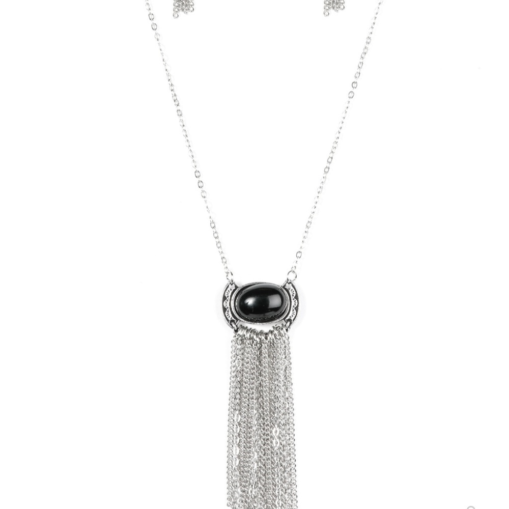NWT silver tone tassle necklace & earring set